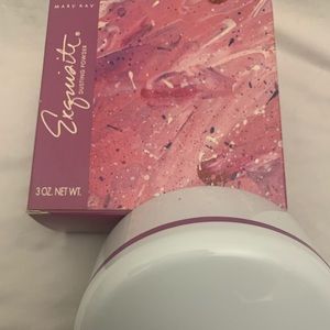 🌵Women’s Mary Kay dusting powder